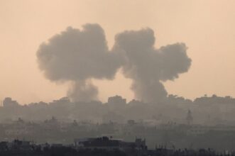 Gaza assiégée attend un &ldquo;flux continu&rdquo; d'aide promise par les États-Unis et Israël