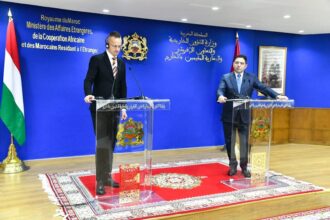 Sahara : la Hongrie soutient le plan marocain d’autonomie et l’appuie à l’international