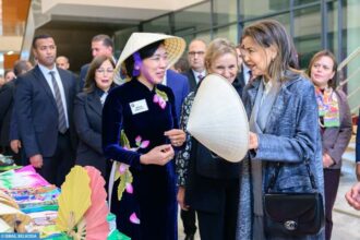 La princesse lalla Meryem préside la cérémonie d'inauguration du Bazar de bienfaisance du Cercle diplomatique