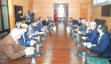 Enseignement : accord de principe avec les syndicats sur les horaires, les fonctions et des articles du statut unifié