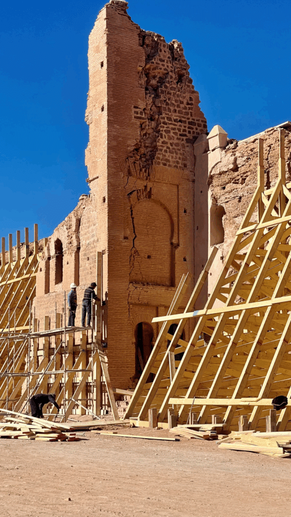 Faut-il vraiment reconstruire Tinmel ?