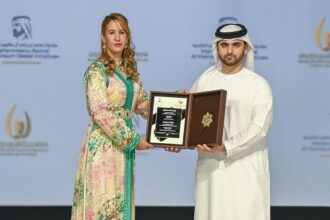 L'arbitre marocaine Bouchra Karboubi reçoit à Dubai le Prix Cheikh Mohammed bin Rashid pour la créativité sportive