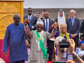Rachid Talbi Alami représente le Roi Mohammed VI à l’investiture du président libérien