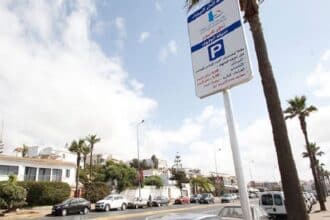 À Aïn Diab, les parcmètres remplaceront les gardiens de voitures