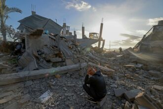Gaza: nouveaux pourparlers sur une trêve, la situation humanitaire empire