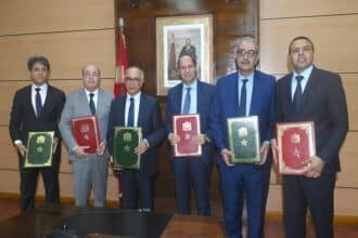 Chakib Benmoussa signe des contrats de performance avec les AREFs