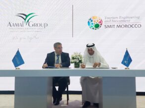 Le saoudien A’amal signe une convention de partenariat avec la SMIT pour l’hôtellerie et l’animation