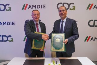L'AMDIE et la CDG signent un accord pour renforcer leur coopération