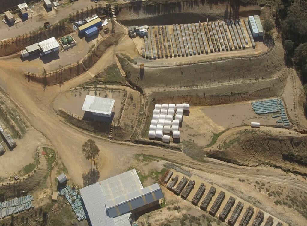 ici mine d'étain d'achemmach développé par Atlantic Tin