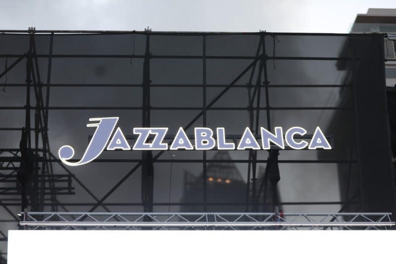 EN IMAGES. Clôture de la 17e édition du Jazzablanca avec Jökull Júlíusson en maillot des Lions de l’Atlas