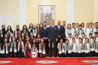 Le Prince Moulay El Hassan reçoit à Tétouan les enfants maqdessis
