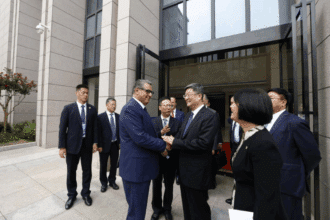 Akhannouch visite l'usine de Gotion High Tech à Hefei et fait le point sur l’avancement des travaux de la gigafactory de Kénitra