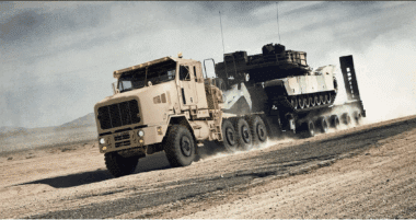 Armement : Oshkosh Defense va livrer au Maroc un système pour le transport d’équipements lourds