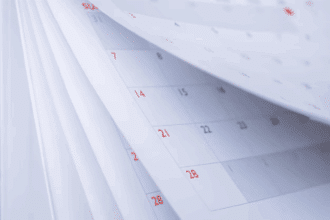 Voici le calendrier des jours fériés et vacances scolaires pour l'année 2025