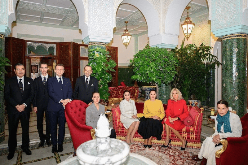 Retour en images sur le premier jour de la visite d'État d'Emmanuel Macron au Maroc