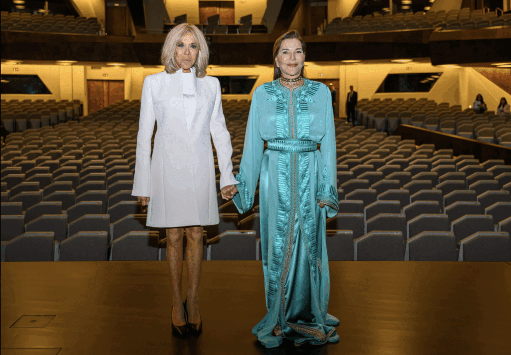 La Princesse Lalla Hasnaa, en compagnie de Brigitte Macron, inaugure le Théâtre Royal de Rabat