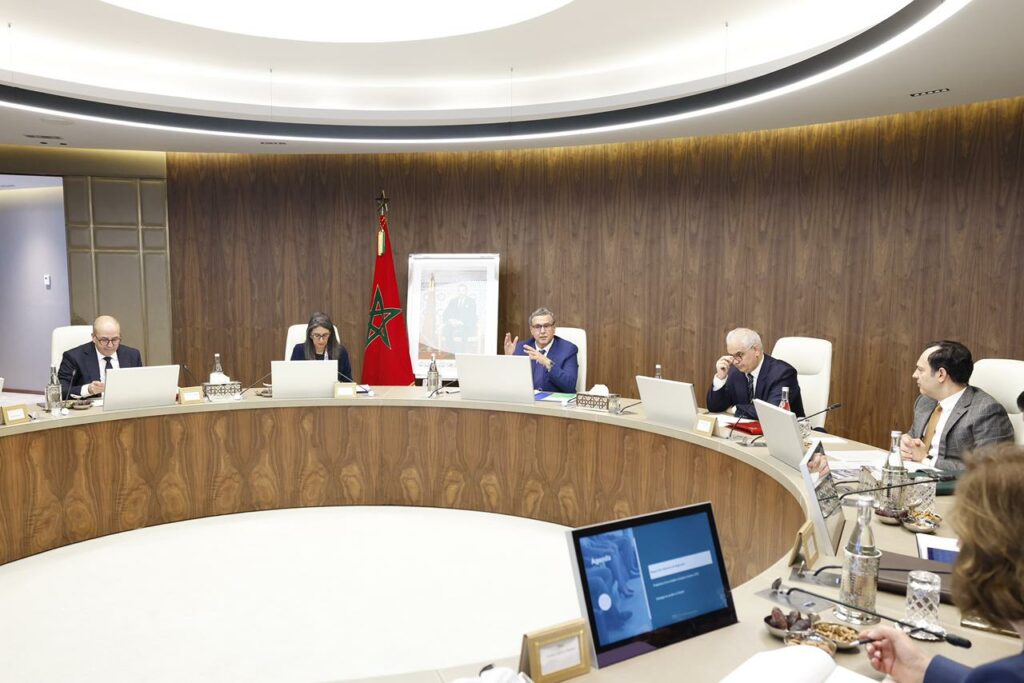 Aziz Akhannouch préside une réunion dédiée au secteur de l’emploi