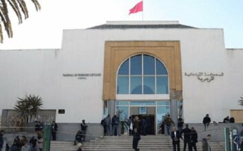 Quatre personnes en état d’arrestation et une jeune fille déférée devant un juge des mineurs : les explications du parquet