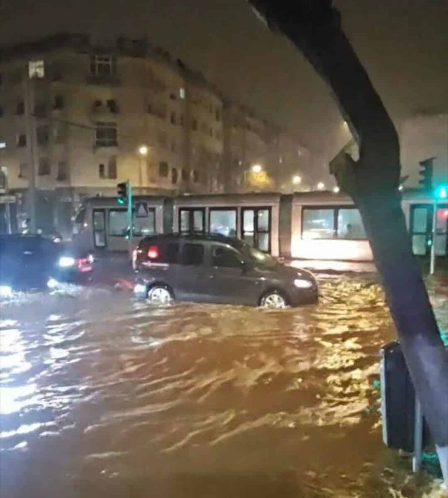 EN IMAGES. Inondations à Salé et mousse mystérieuse à Casablanca après les fortes pluies