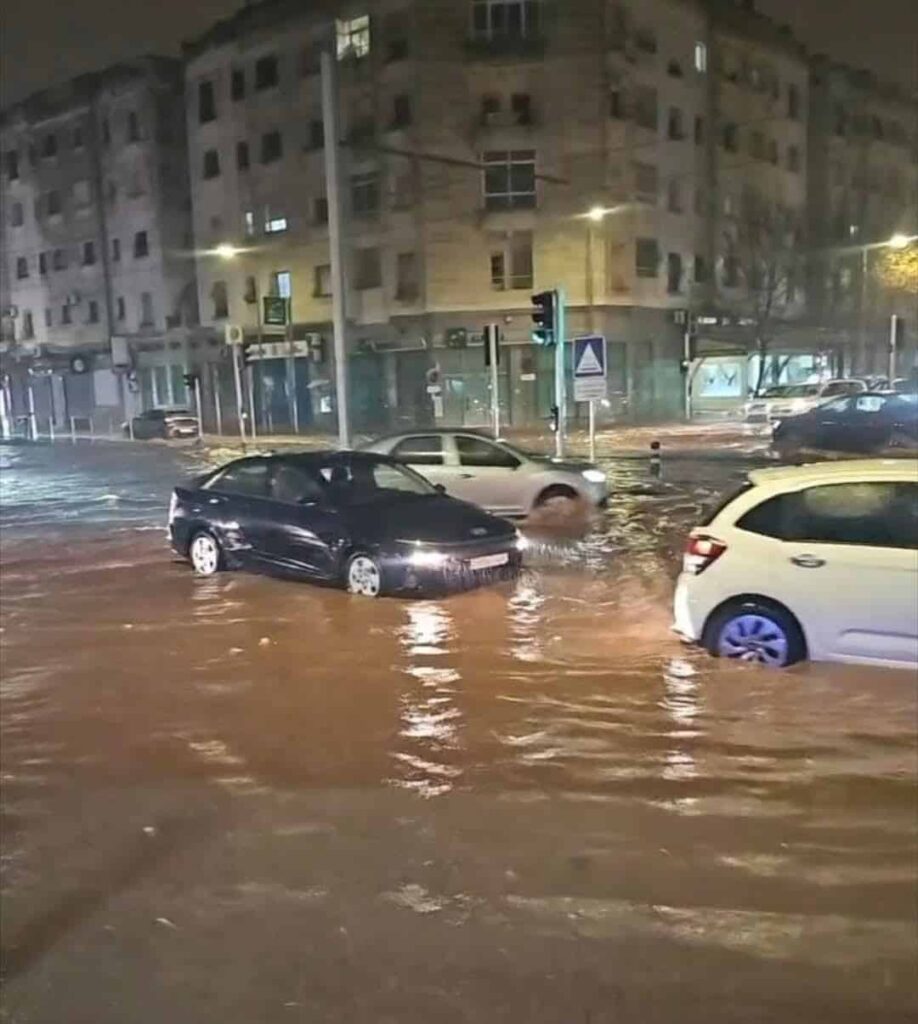 EN IMAGES. Inondations à Salé et mousse mystérieuse à Casablanca après les fortes pluies