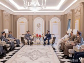 L'Inspecteur général des FAR en visite de travail au Qatar