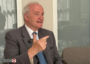 Hubert Védrine : &ldquo;Le Maroc est l’un des rares pays à tirer son épingle du jeu dans le désordre mondial&rdquo;