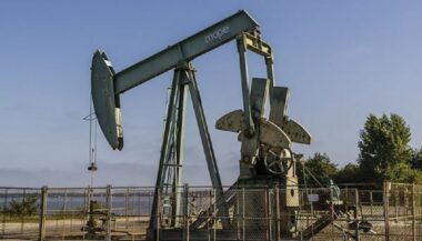 Le prix du pétrole atteint son niveau le plus élevé depuis janvier 2025