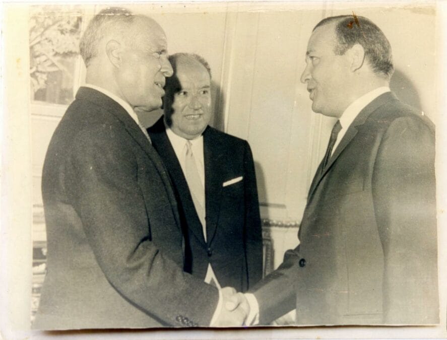 Décès de Abdelkader Benslimane, ancien ministre et diplomate