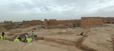 Sijilmassa : des fouilles archéologiques révèlent 10 siècles d’histoire urbaine, religieuse et monétaire