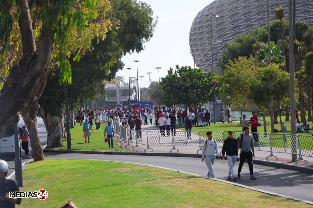 Maroc-Niger. En live, l'ambiance au stade Moulay Abdellah