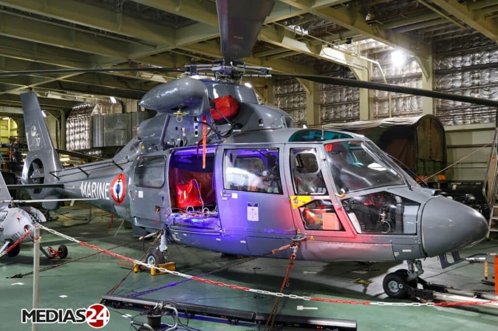 Le Tonnerre, deuxième plus grand bâtiment de la Marine française, fait escale à Casablanca