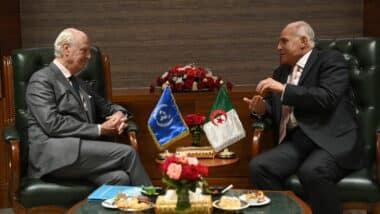 Staffan de Mistura en pourparlers à Alger