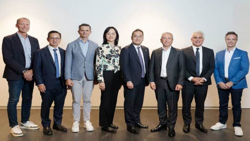 Photo de groupe des membres du comité exécutif d’ULIS après l’assemblée générale à Berne.