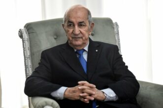 Une nouvelle enquête retrace les zones d’ombre du parcours du président algérien Tebboune