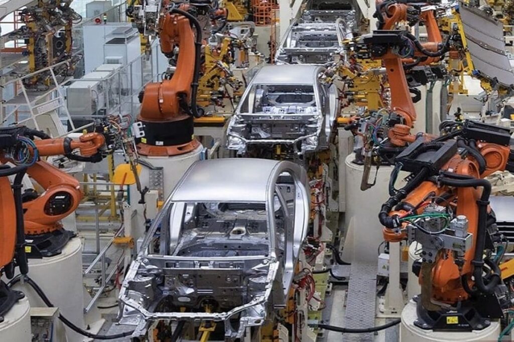 Chaîne d’assemblage automobile.