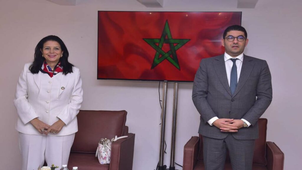 Des enfants participent à un atelier de formation au numérique et à l’intelligence artificielle.