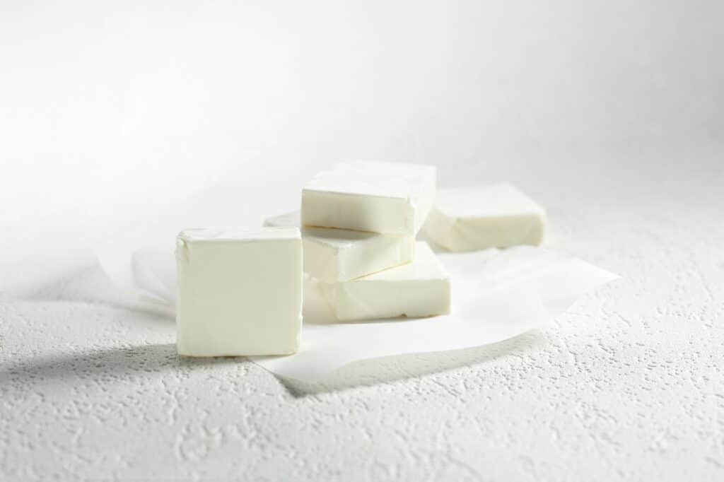 Additifs potentiellement nocifs dans les fromages