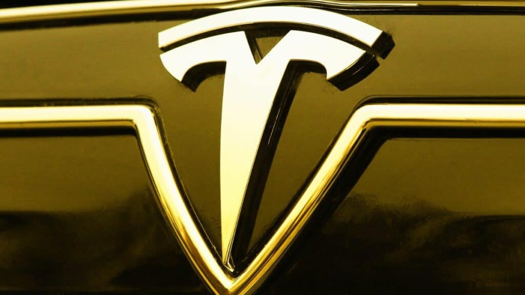 Tesla lance le recrutement de son premier directeur national des ventes au Maroc