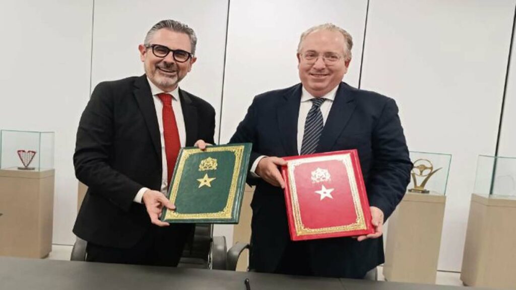 Al Barid Bank et Stellantis Maroc signent un partenariat pour financer la micro-mobilité.