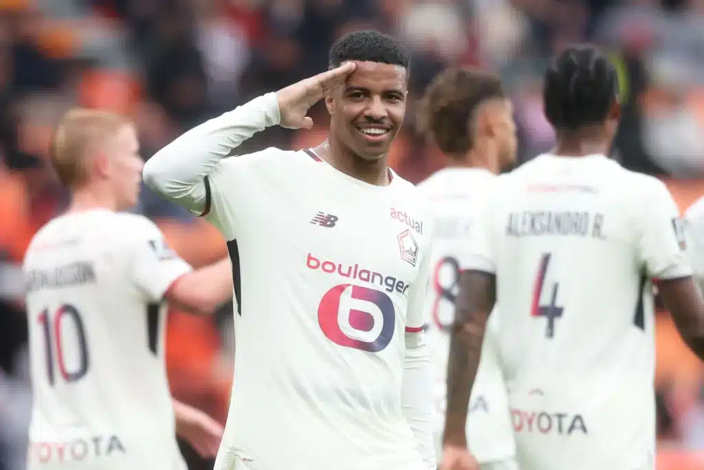 Hamza Igamane avec le LOSC lors d’un match de Ligue 1 2025