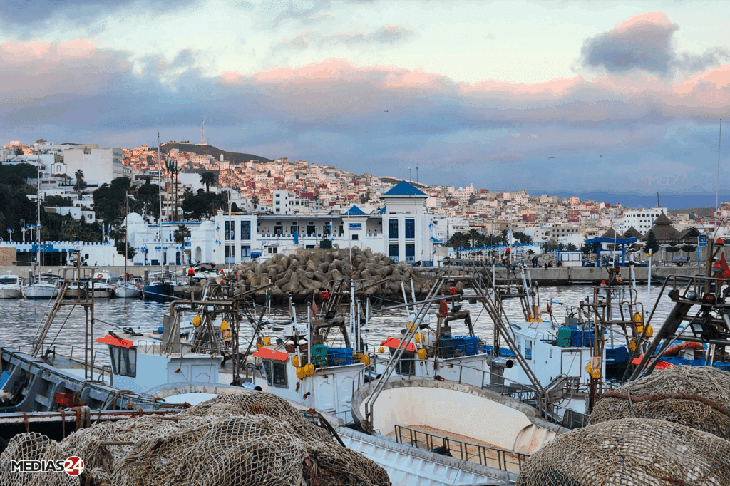 Vue aérienne de la bande littorale Fnideq-Tétouan—Bab Sebta