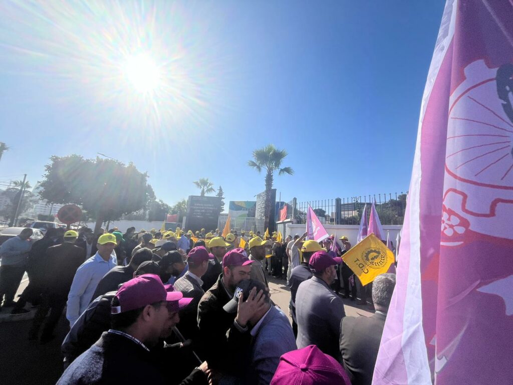 Sit-in des administrateurs pédagogiques pour réclamer de &ldquo;meilleures conditions de travail&rdquo;