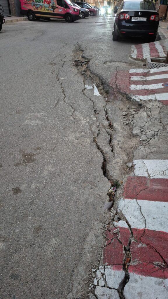 Tétouan : des fissures terrestres inquiètent les habitants du quartier Al Hamama