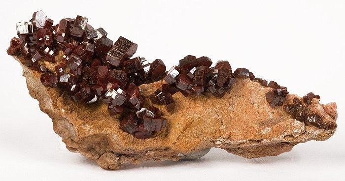 Les trésors oubliés d'Aouli et Mibladen : quand la recherche de minéraux fait vivre une population oubliée