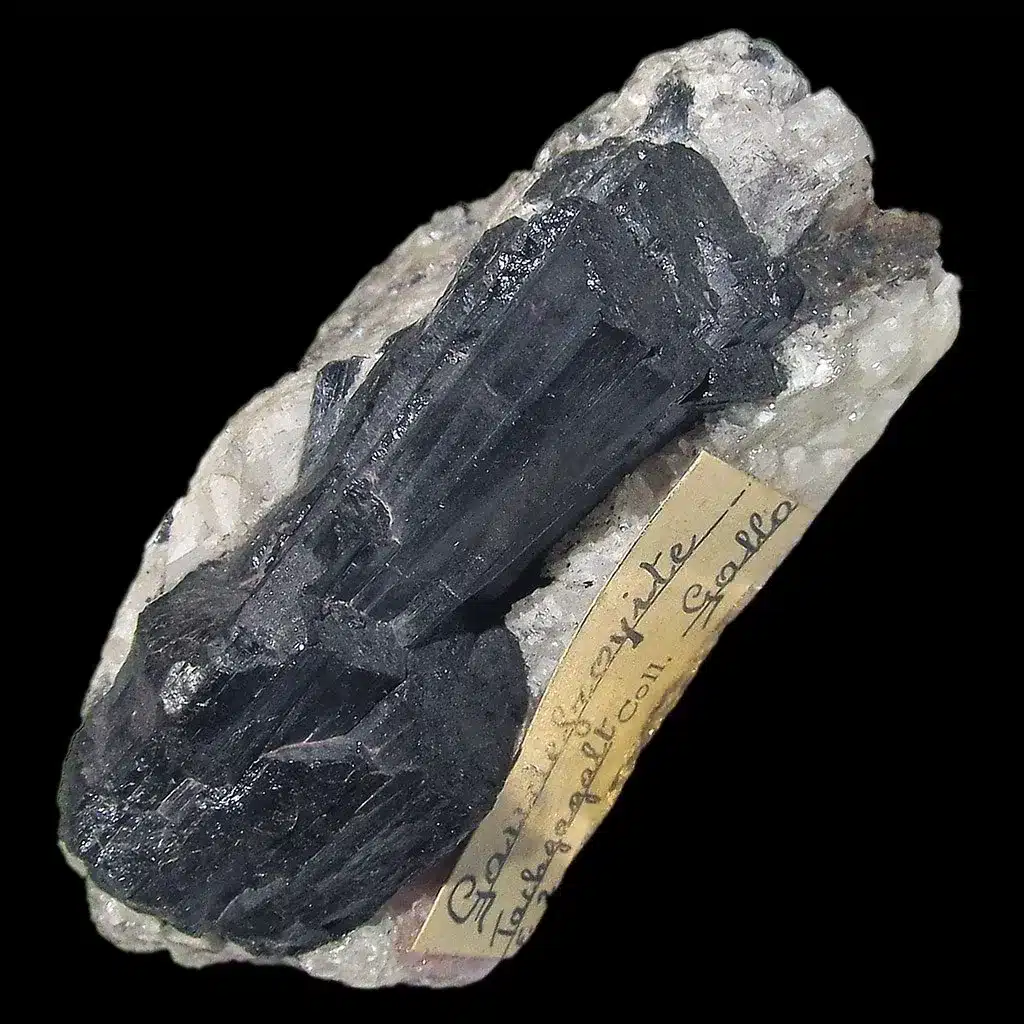 Les trésors oubliés d'Aouli et Mibladen : quand la recherche de minéraux fait vivre une population oubliée