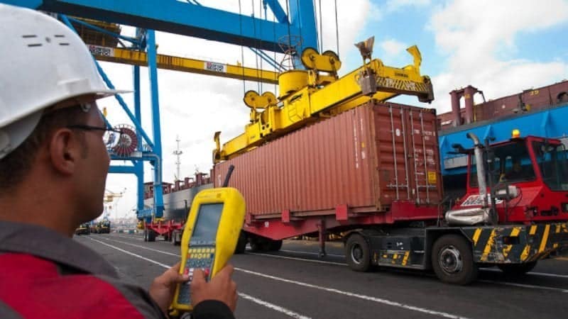 Marsa Maroc, résultats T3 2025, trafic portuaire, conteneurs, vracs, chiffre d’affaires, investissements, endettement net, Nador West Med, CMA CGM, MMIL.