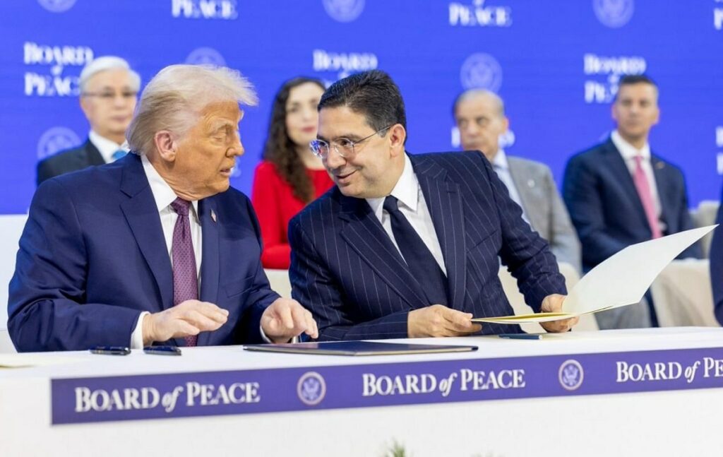 Conseil de paix. Le Maroc signe la charte fondatrice à Davos.