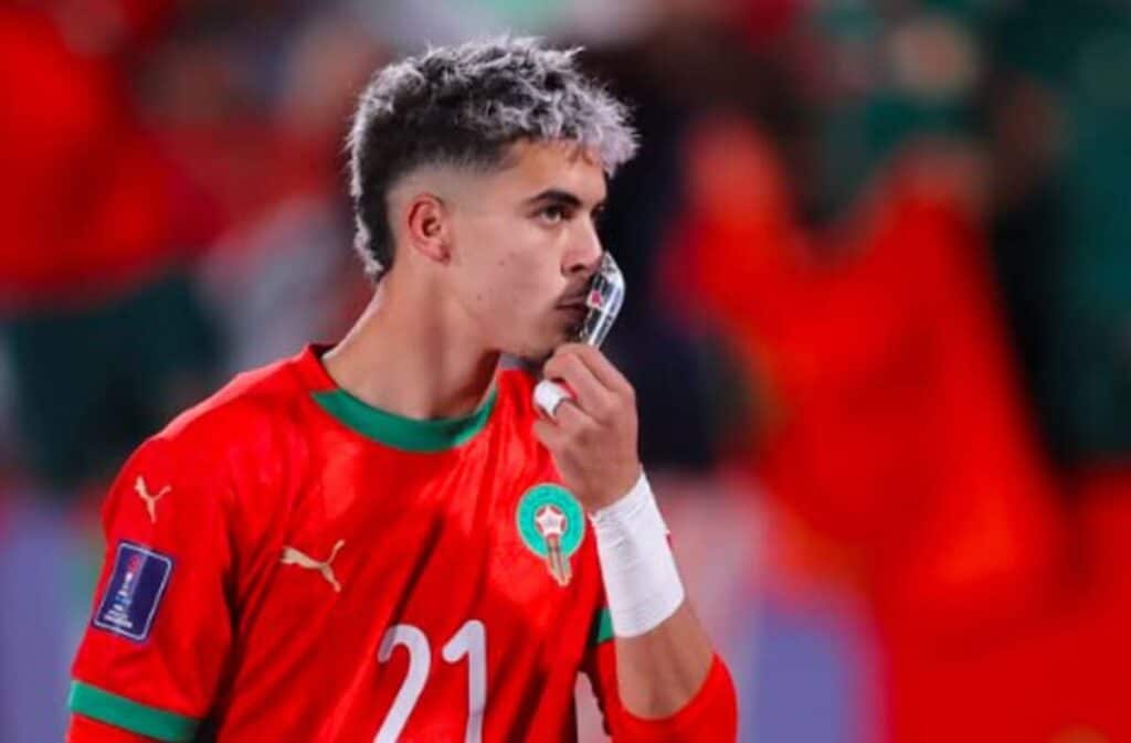 L’attaquant marocain Yassir Zabiri s’est engagé avec le Stade Rennais jusqu’en 2029.