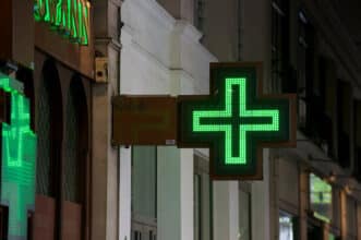 Ouverture du capital des officines : les pharmaciens vent debout et menacent d’une “grève nationale sans précédent“