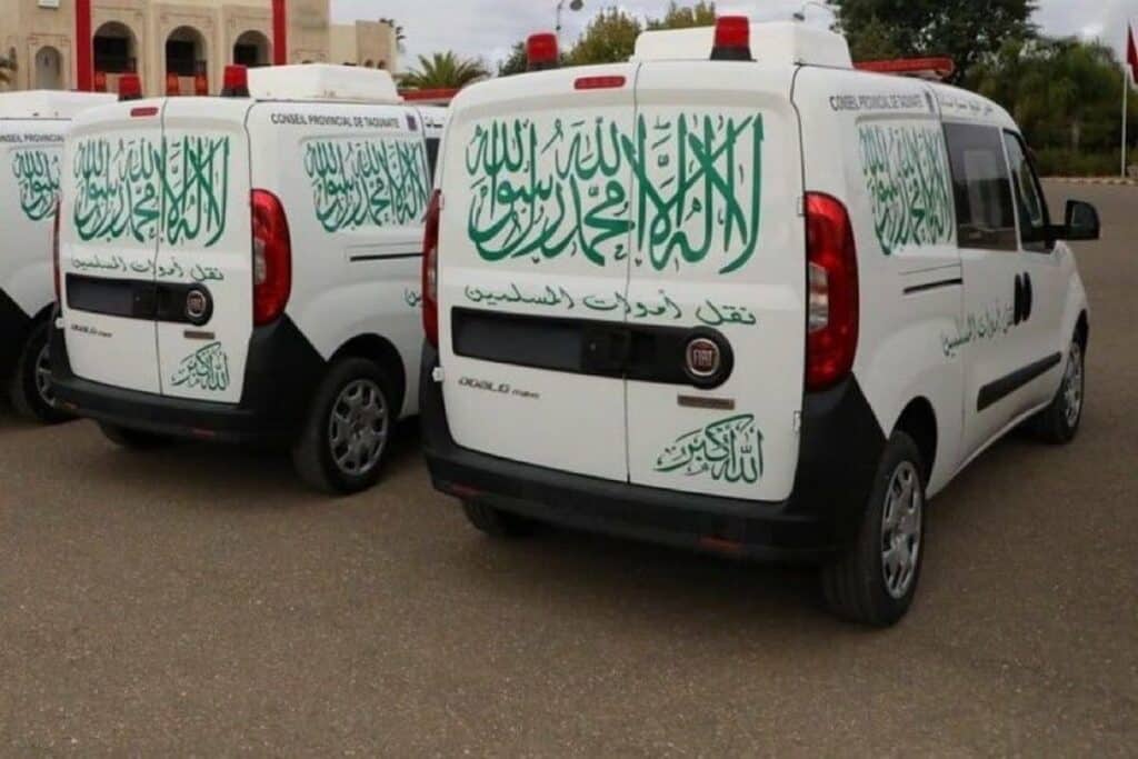 Corbillard au Maroc: inscriptions religieuses maintenues après polémique